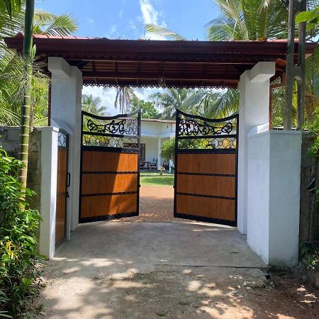 Villa Alex Берувала Экстерьер фото